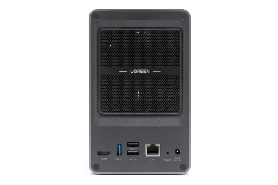 UGREEN NASync DXP2800レビュー｜初心者にもおすすめな小型・高性能NAS