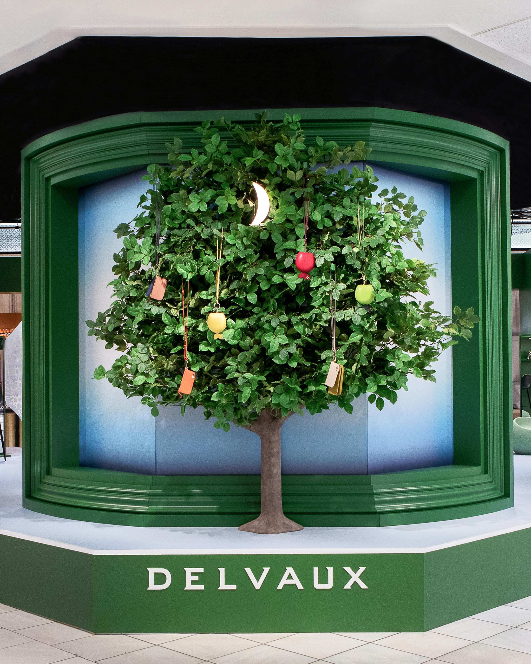 Isetan pop up 2025 | Delvaux
