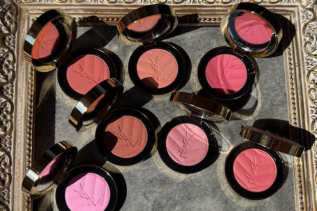 イヴ・サンローラン〉の主役級チーク「YSL メイクミーブラッシュ