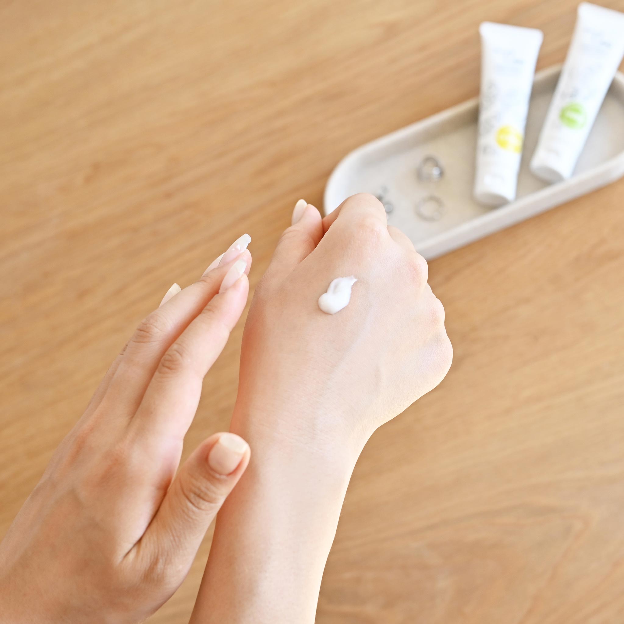 ハンドクリーム[ドゥ・ケア] レモン&ライム | deux C(ドゥ・セー)公式