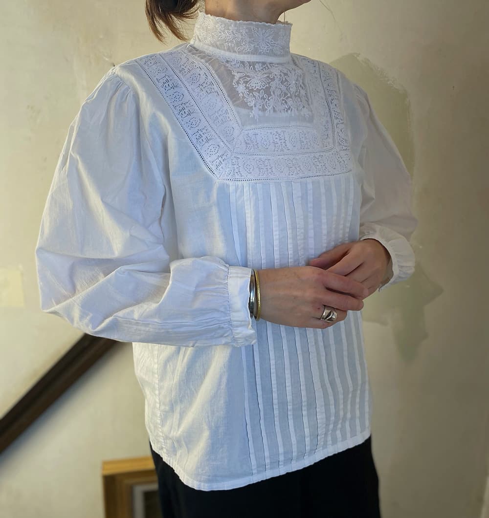 Victorianhighneckblouse