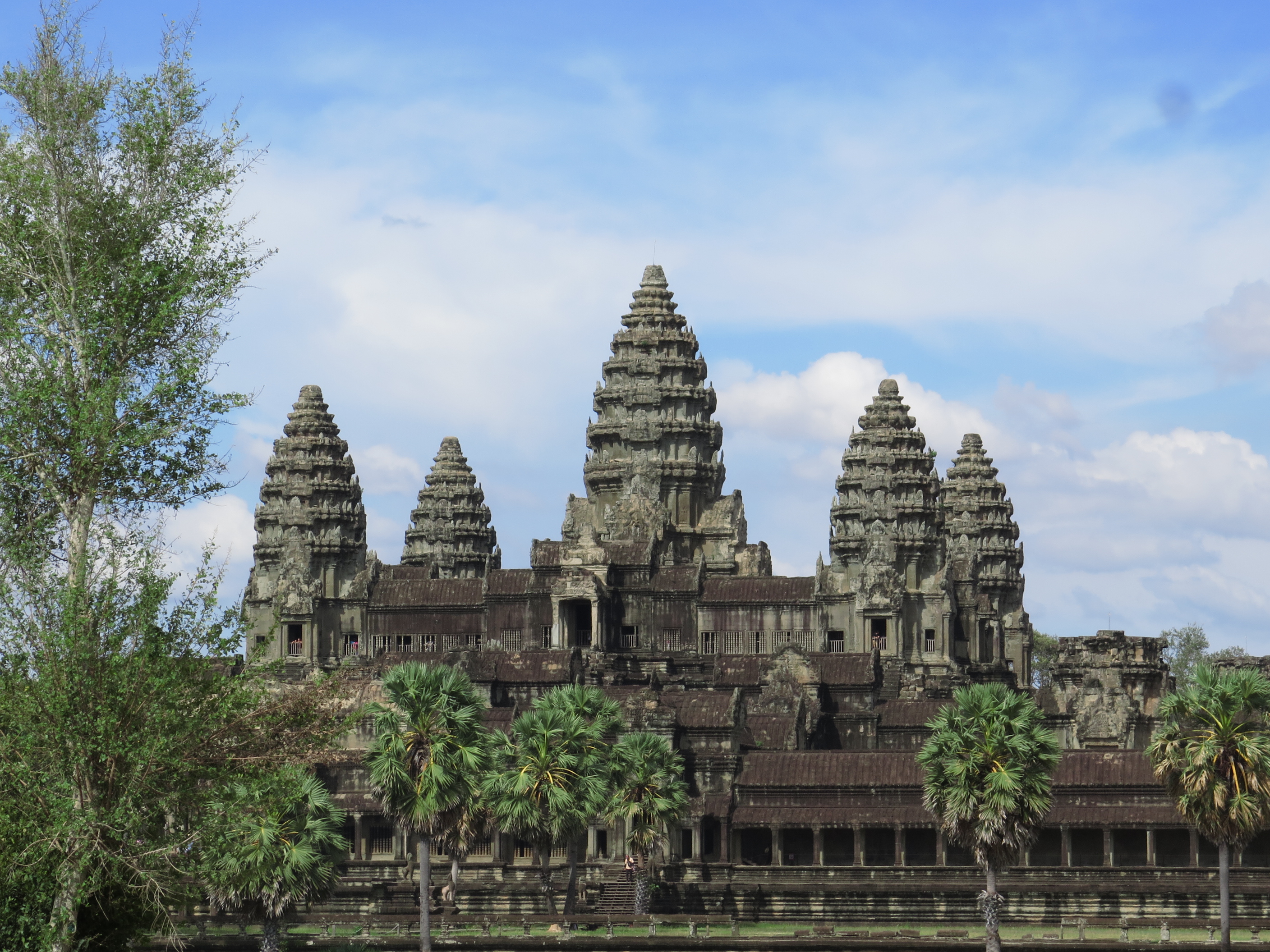 アンコールワットへ持って行くべき物・注意点 | Dinks旅