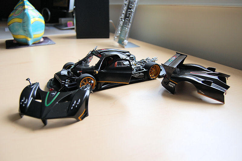 REVIEW: AUTOart Pagani Zonda R • DiecastSociety.com