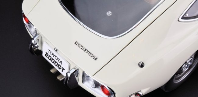REVIEW: AUTOart Toyota 2000 GT • DiecastSociety.com