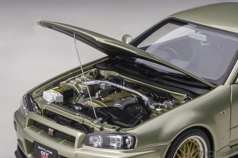 AUTOart New Nissan Skyline GT-R (R34) V-Spec II Nür w/ BBS