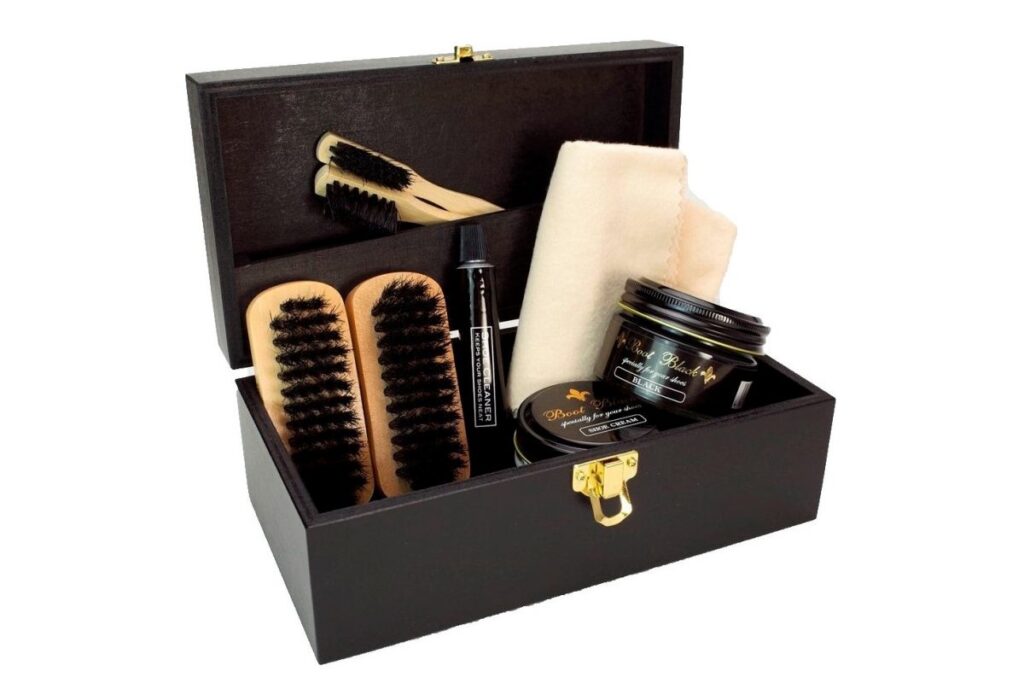 新社会人に！就職祝いに！ 最高のシューケアのために、最強の