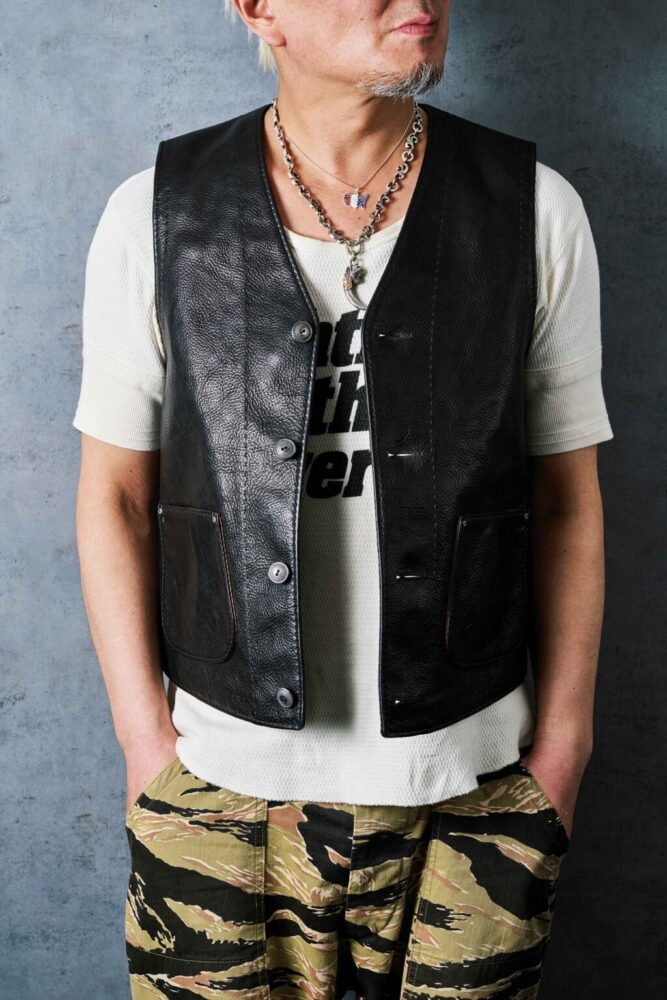 俺専用のオーダー革ベスト、完成。「GOLDEN RATIO MFG.CO.」のレザー