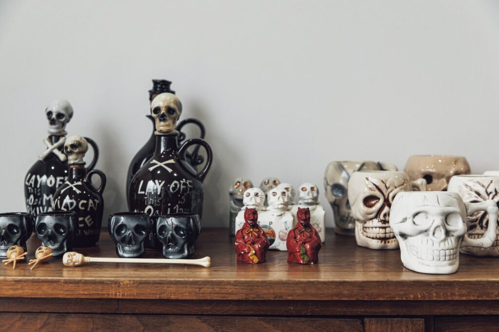 ファッションもインテリアも自己表現の一つ！ ミッドセンチュリーな