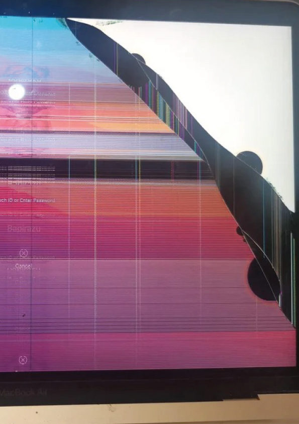 2024年最新】13インチ MacBookPro Late2020の液晶画面修理に関して