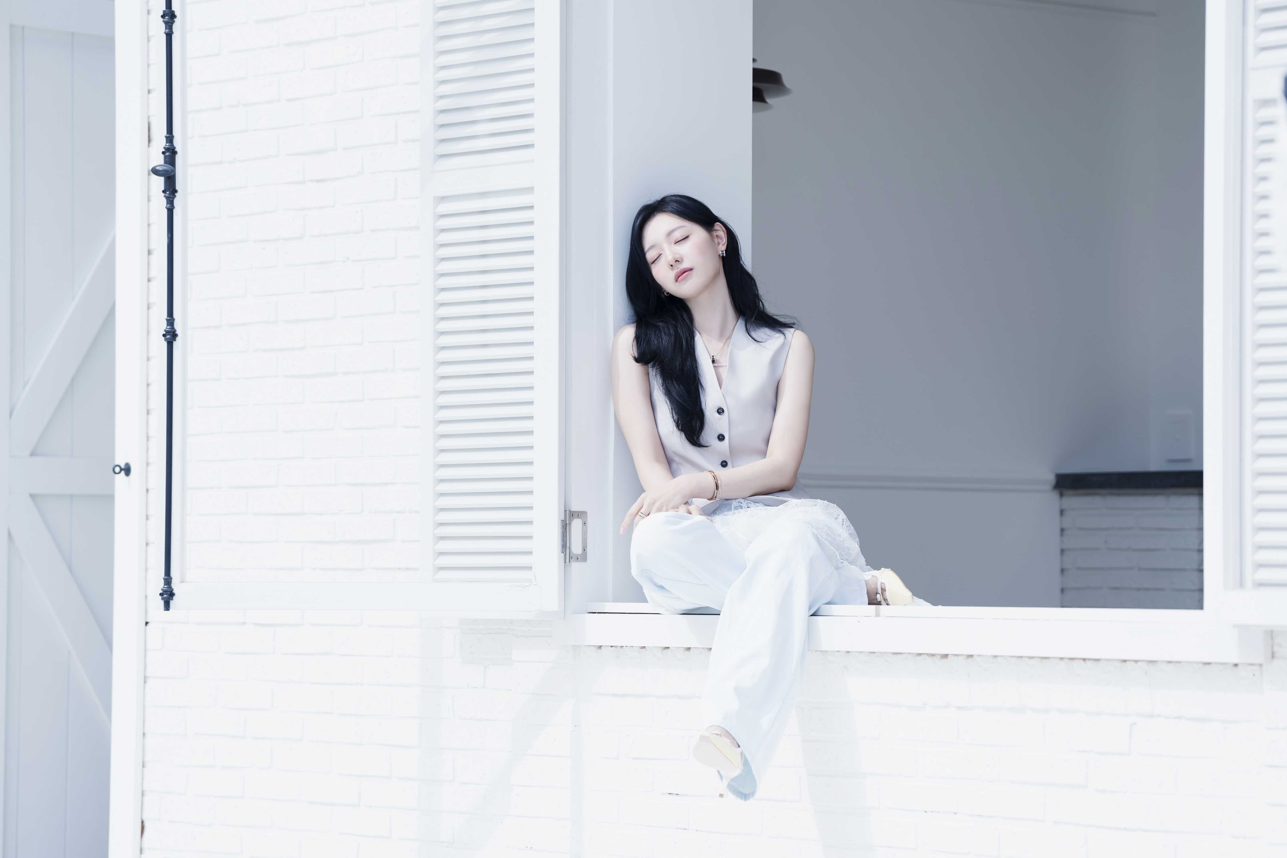 キム・ジウォン、待望の日本公式ファンクラブオープン！本人からの動画