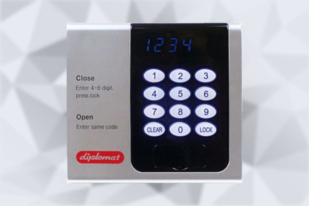 現地引渡し。diplomat 電子ロック 金庫 ホーム&オフィスシリーズ
