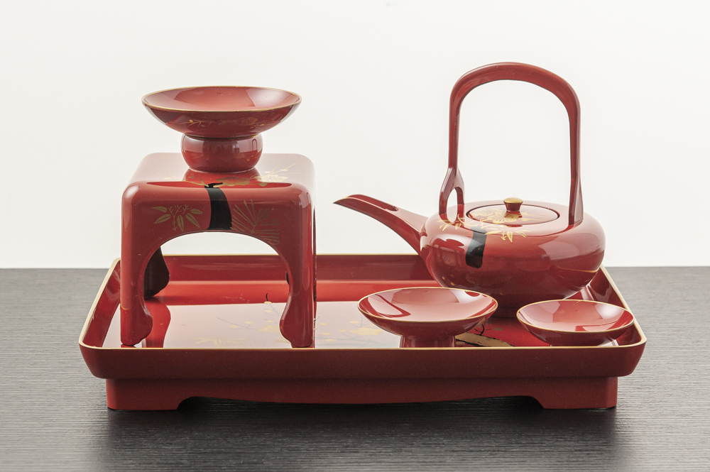 1391 屠蘇器　洗朱　四ッ揃　クッワ形　松台　松竹梅　未使用 楽天市場】日本製 屠蘇器 総朱 松竹梅 枠足 四ツ揃 会津塗り お正月 お