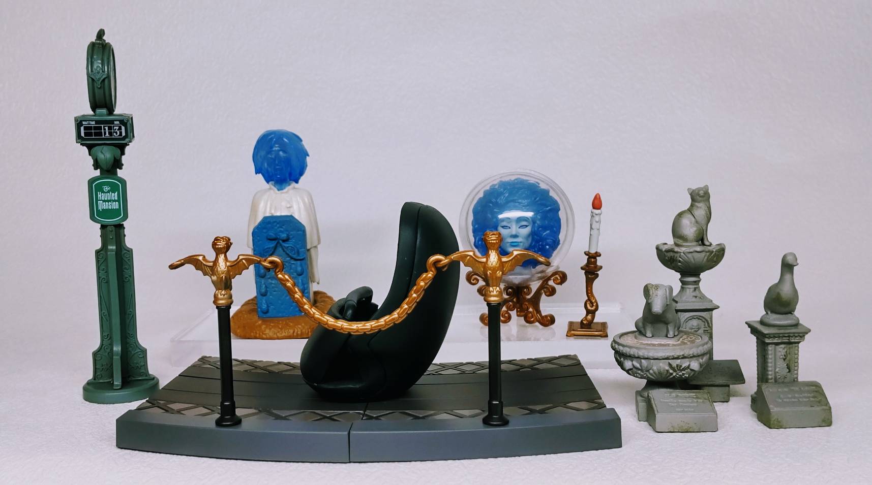 ホーンテッドマンション 2弾 | ディズニーフィギュアコレクション