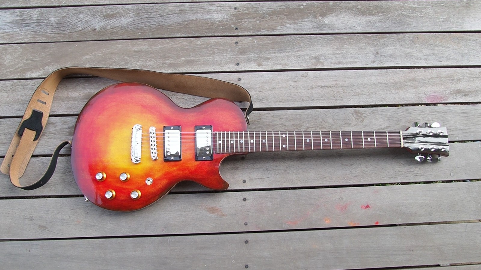 エレキギター自作マニュアル | ホームセンターとAmazonでつくる！自作