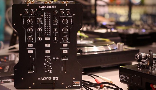 Allen & Heath Xone:23 Extended Overview - DJ TechTools