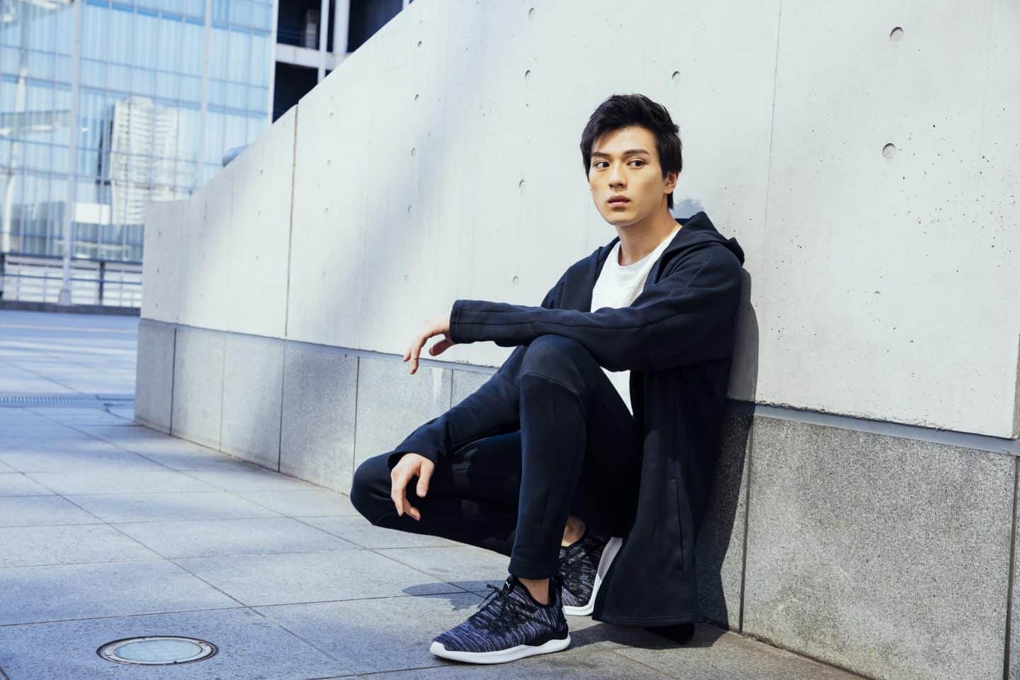 新田真剣佑がブレない意志を表現。プーマ イグナイトTVCMオフショット＆