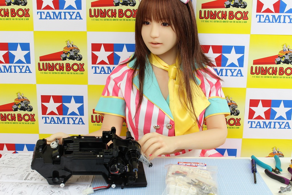 ドールとタミヤ「ランチボックス」 (組立編3)