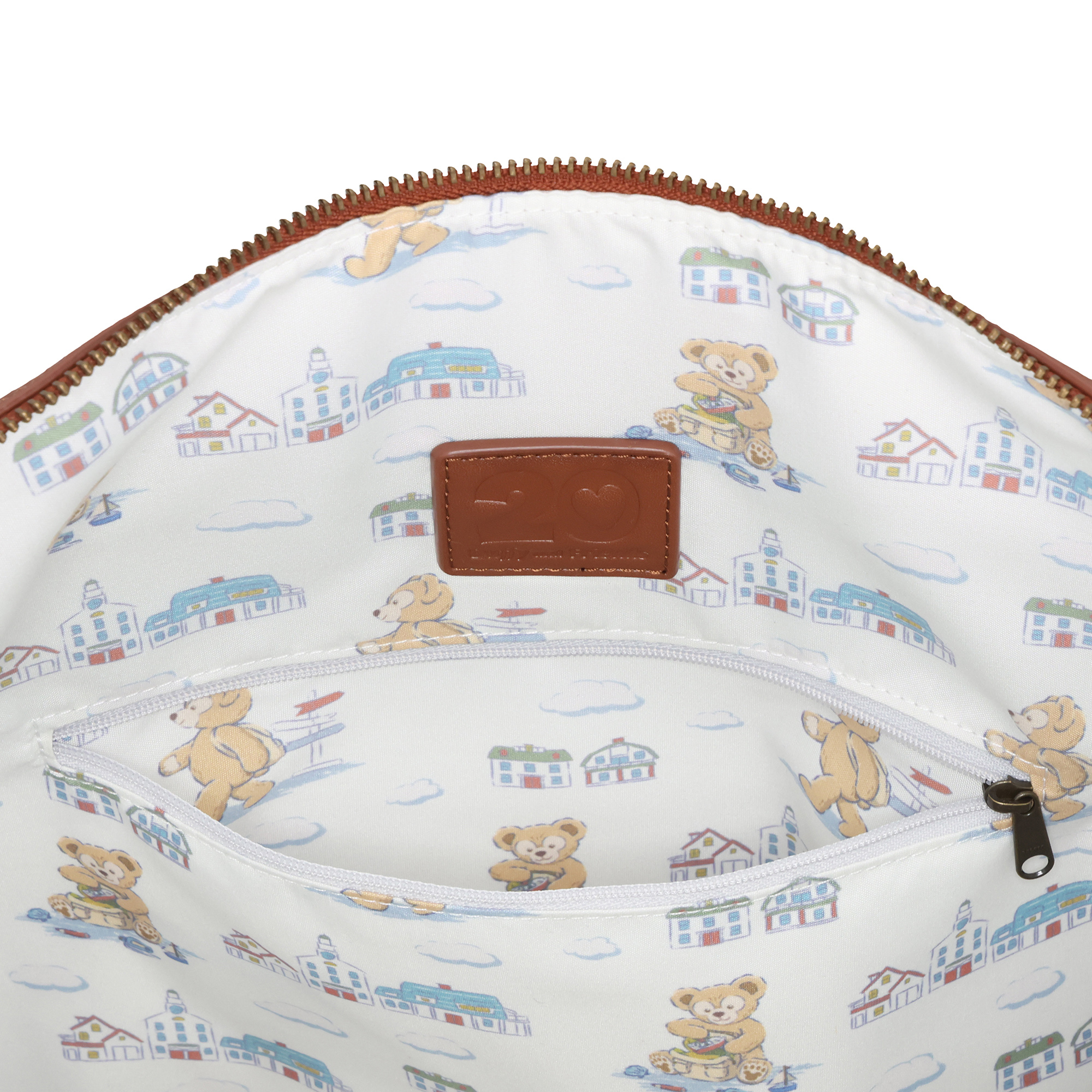 ダッフィー＆フレンズ20周年：カラフルハピネス」ボストンバックを発売