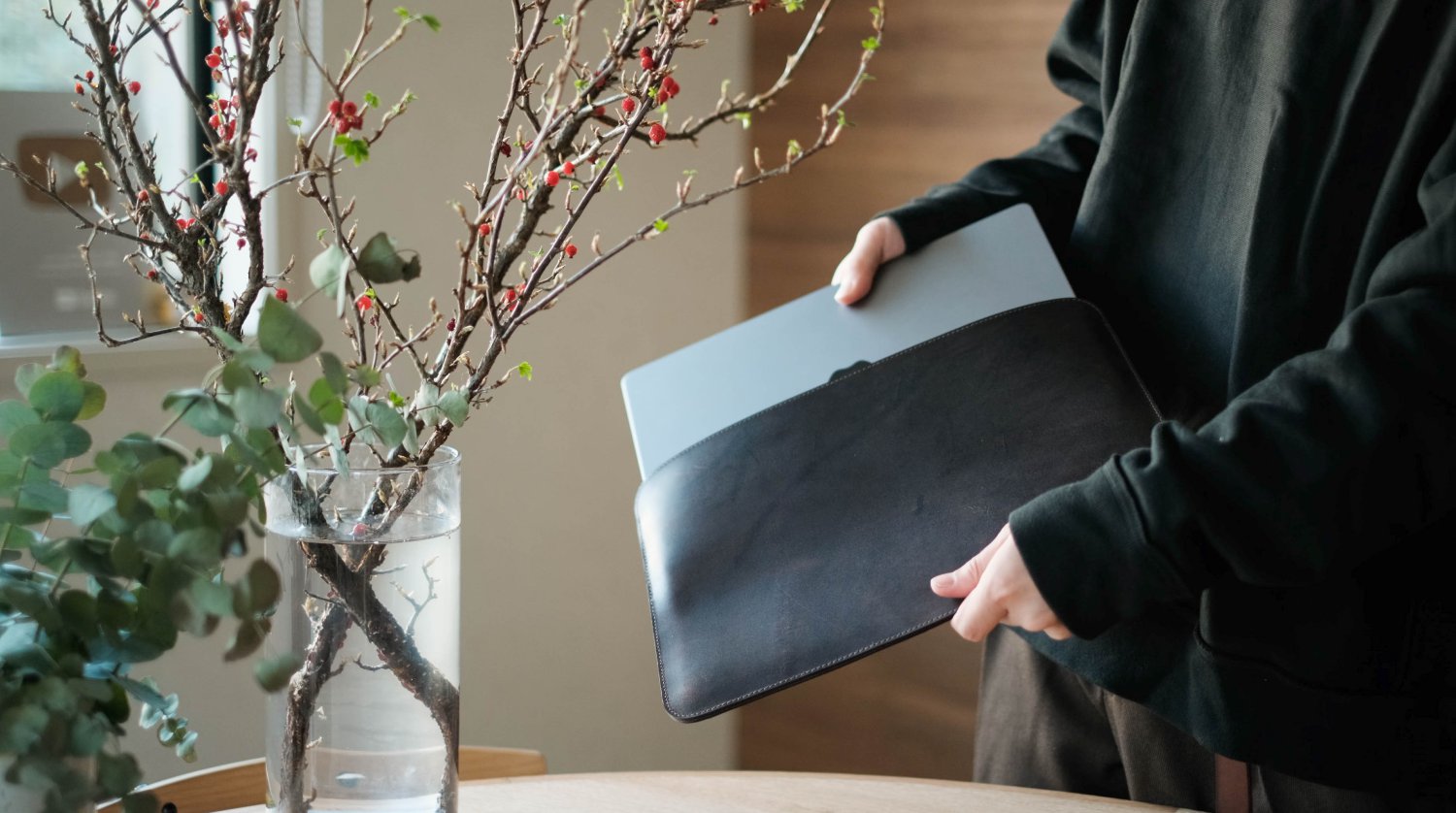 Leather MacBook Case | drip（ドリップ） インフルエンサー/ブログ