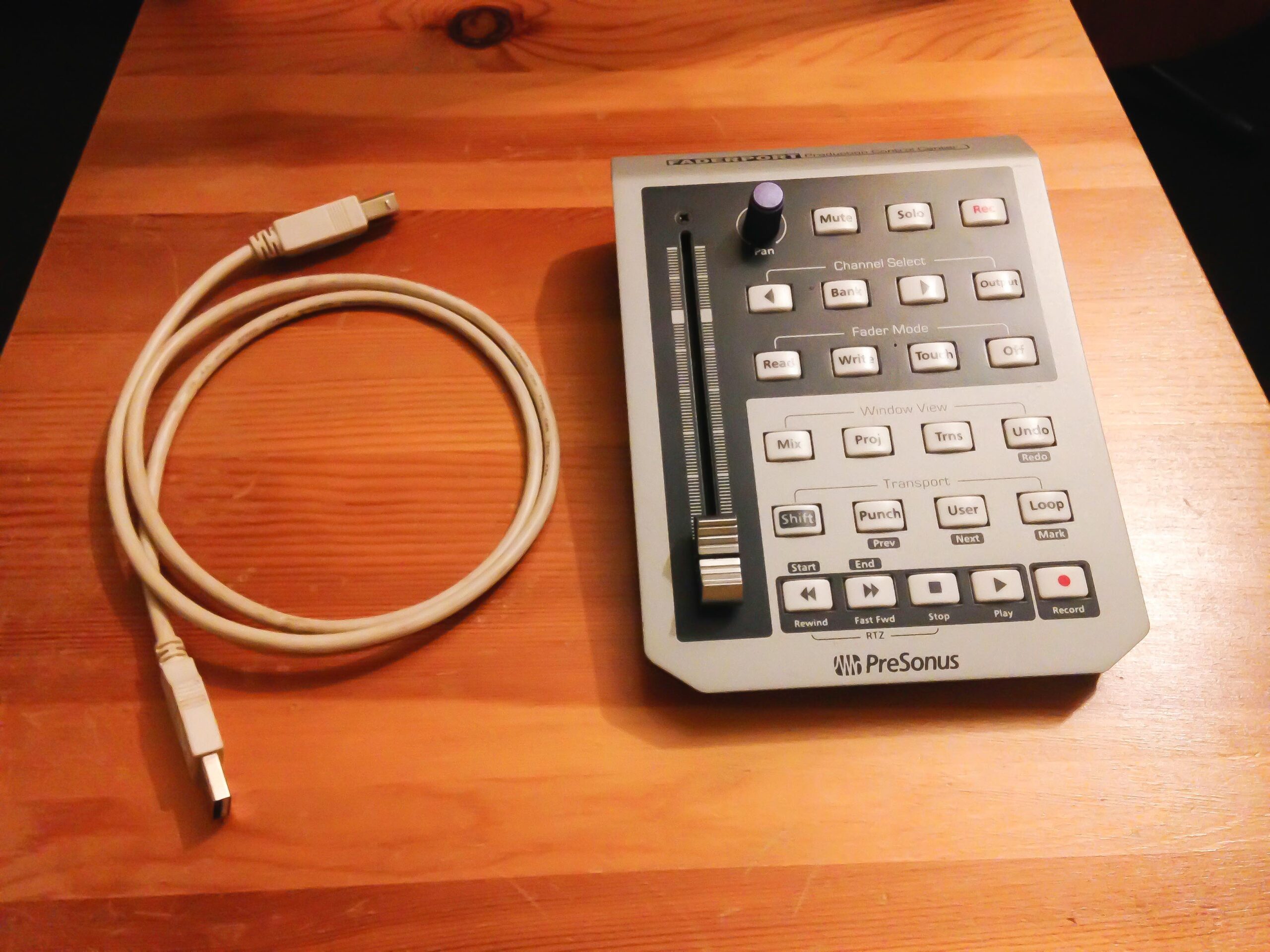 PRESONUS FaderPortのレビュー！作業の効率がめっちゃ上がる鬼