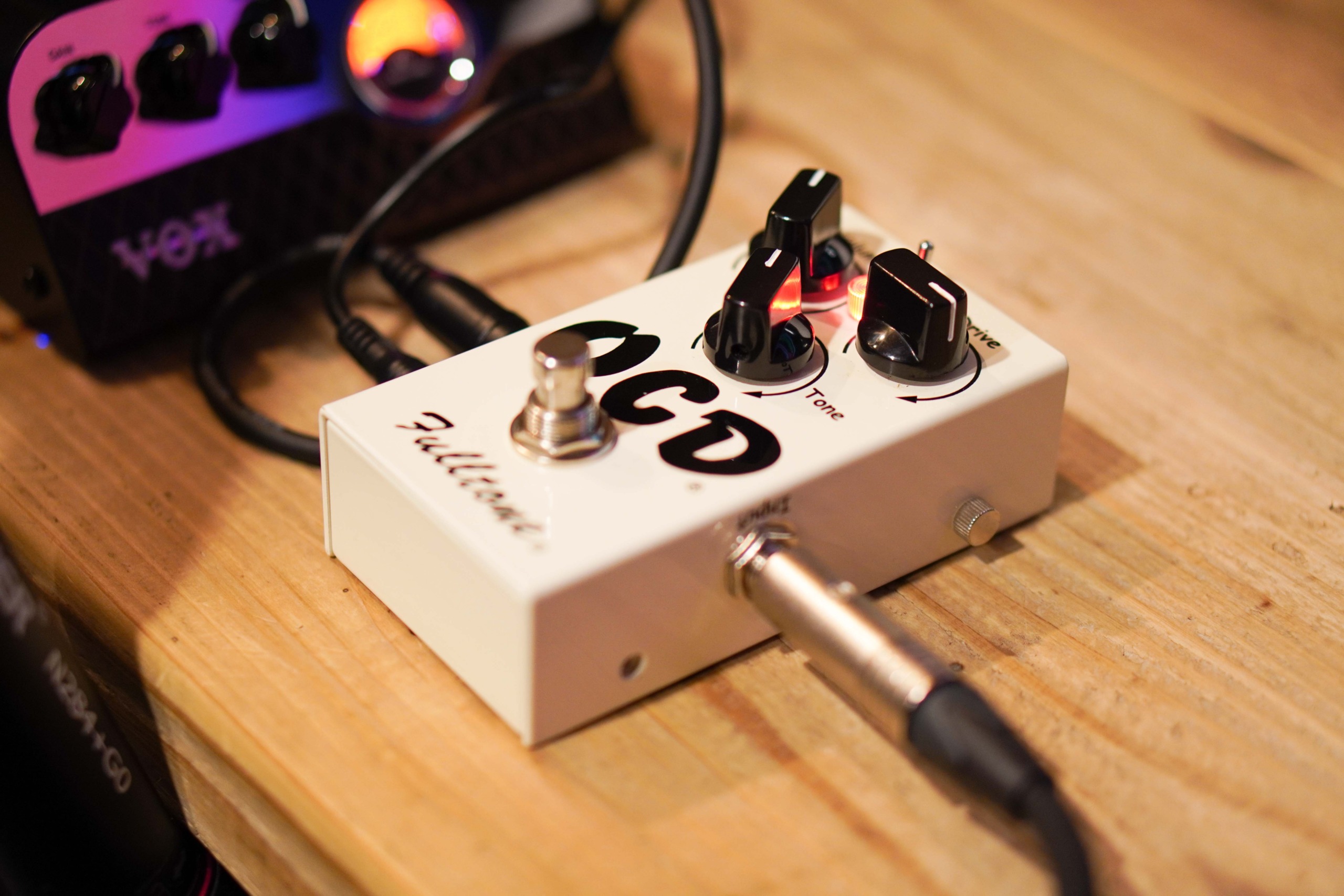 Fulltone OCDのレビュー！超定番の歪みエフェクターは太かった！18Vも