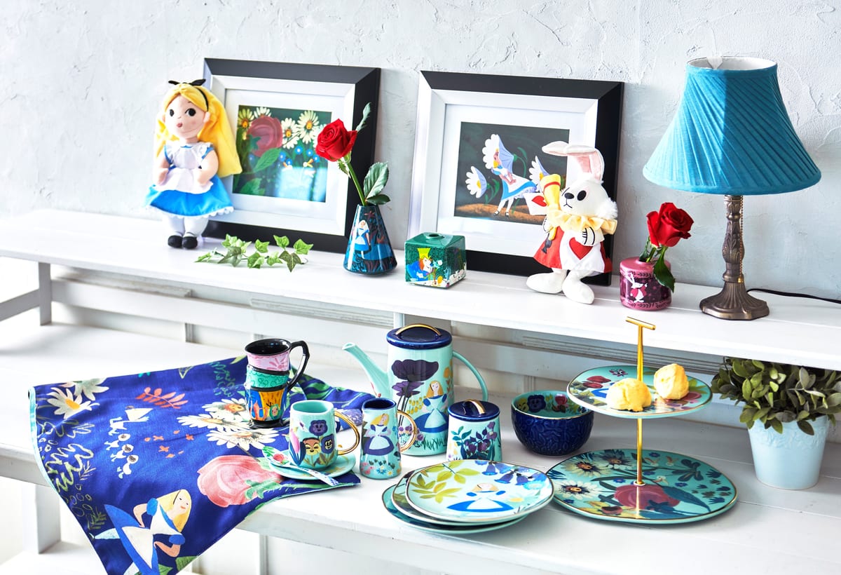 作品を生み出した伝統的アーティスト”メアリー・ブレア”のアート