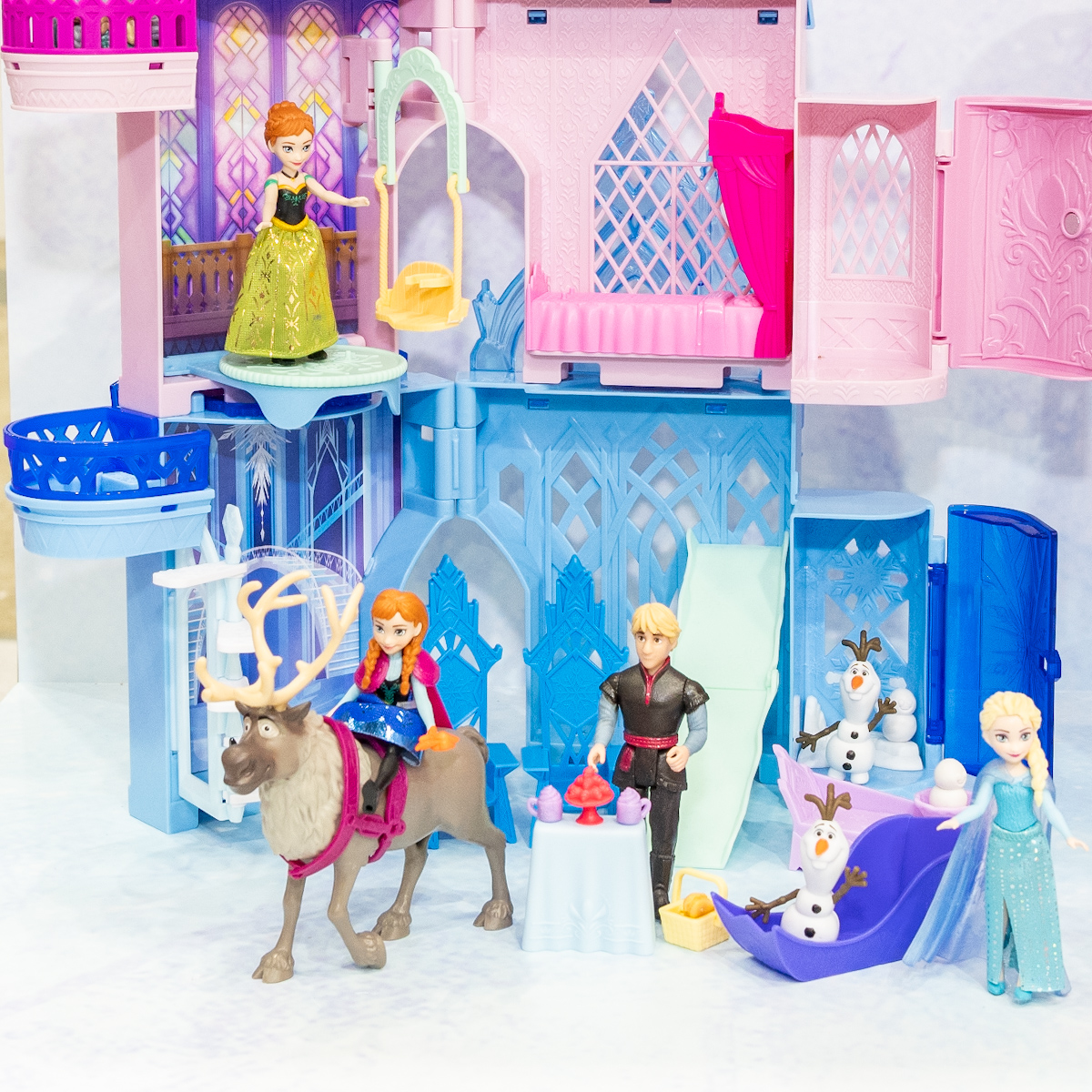 物語の世界を体験できるプレイセット！マテル ディズニー『アナと雪の