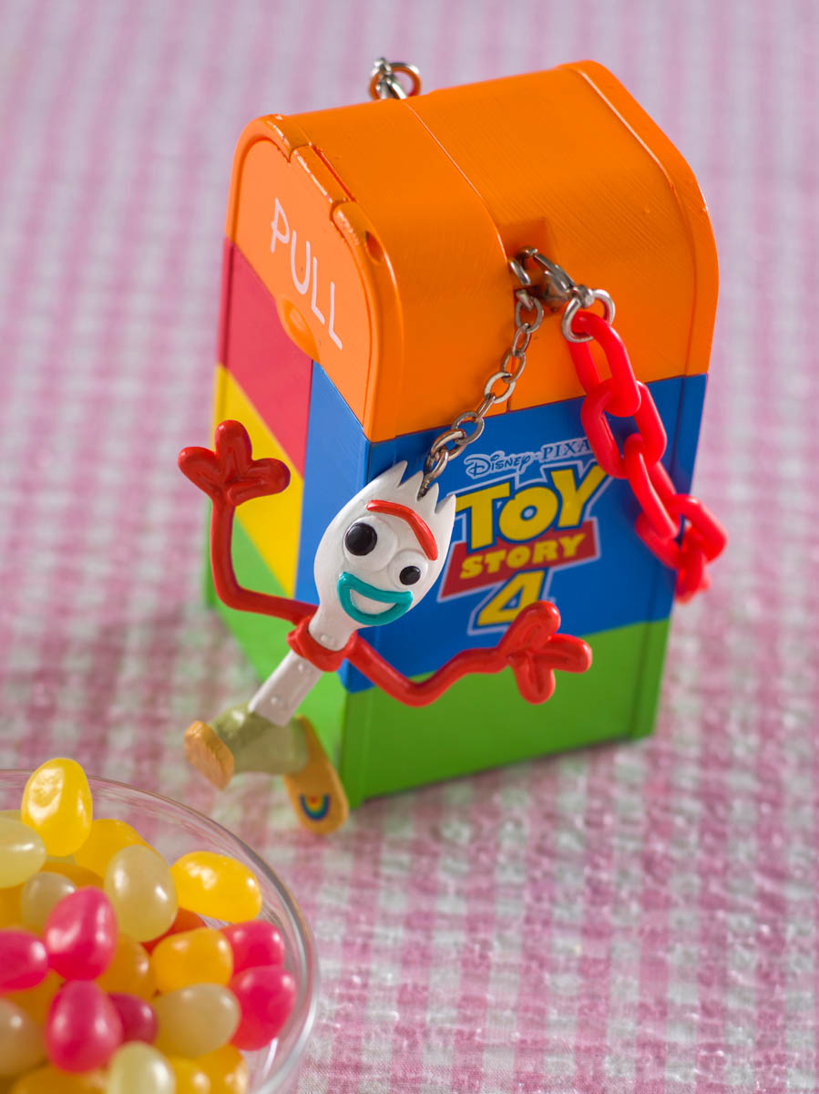 フォーキー」デザインも！東京ディズニーリゾート“ファンタイム