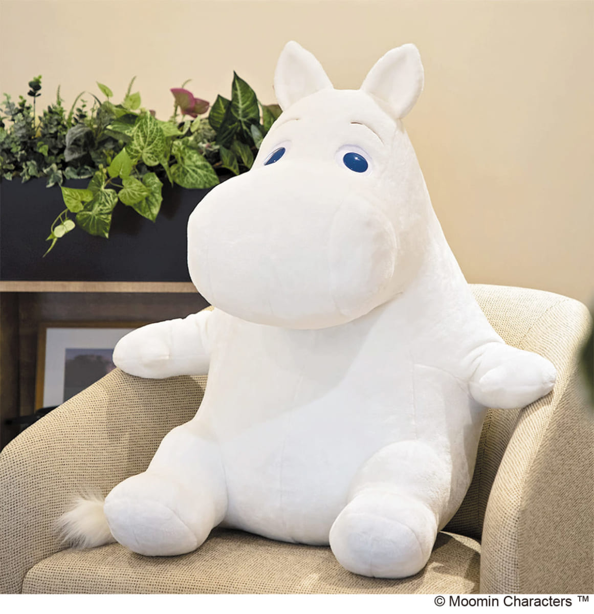 存在感抜群な特大サイズのぬいぐるみ！ムーミンショップ「おすわり