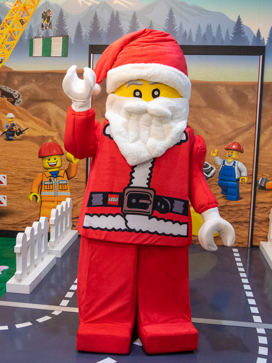 サンタのキャラクターグリーティングも！レゴランド・ディスカバリー