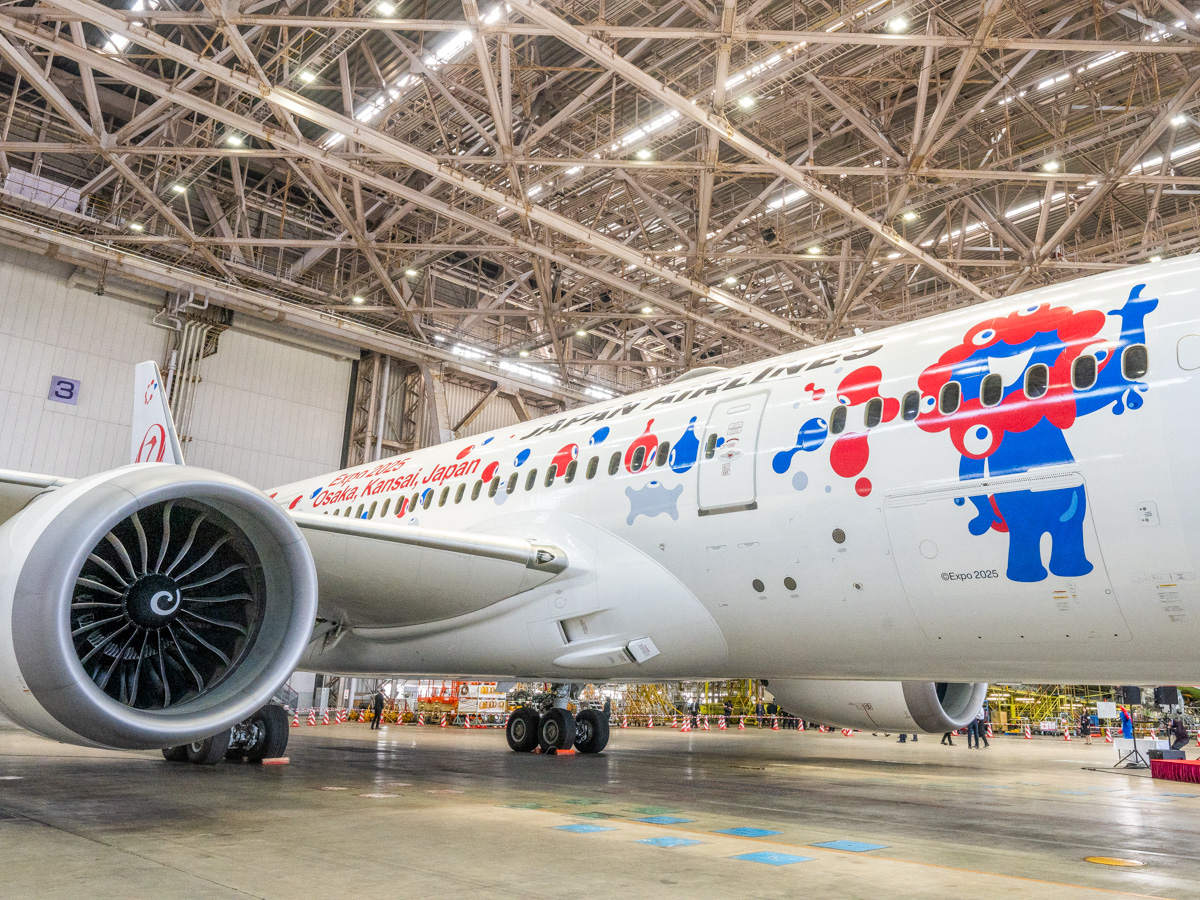 大阪・関西万博開催記念！「JAL ミャクミャクJET」2号機