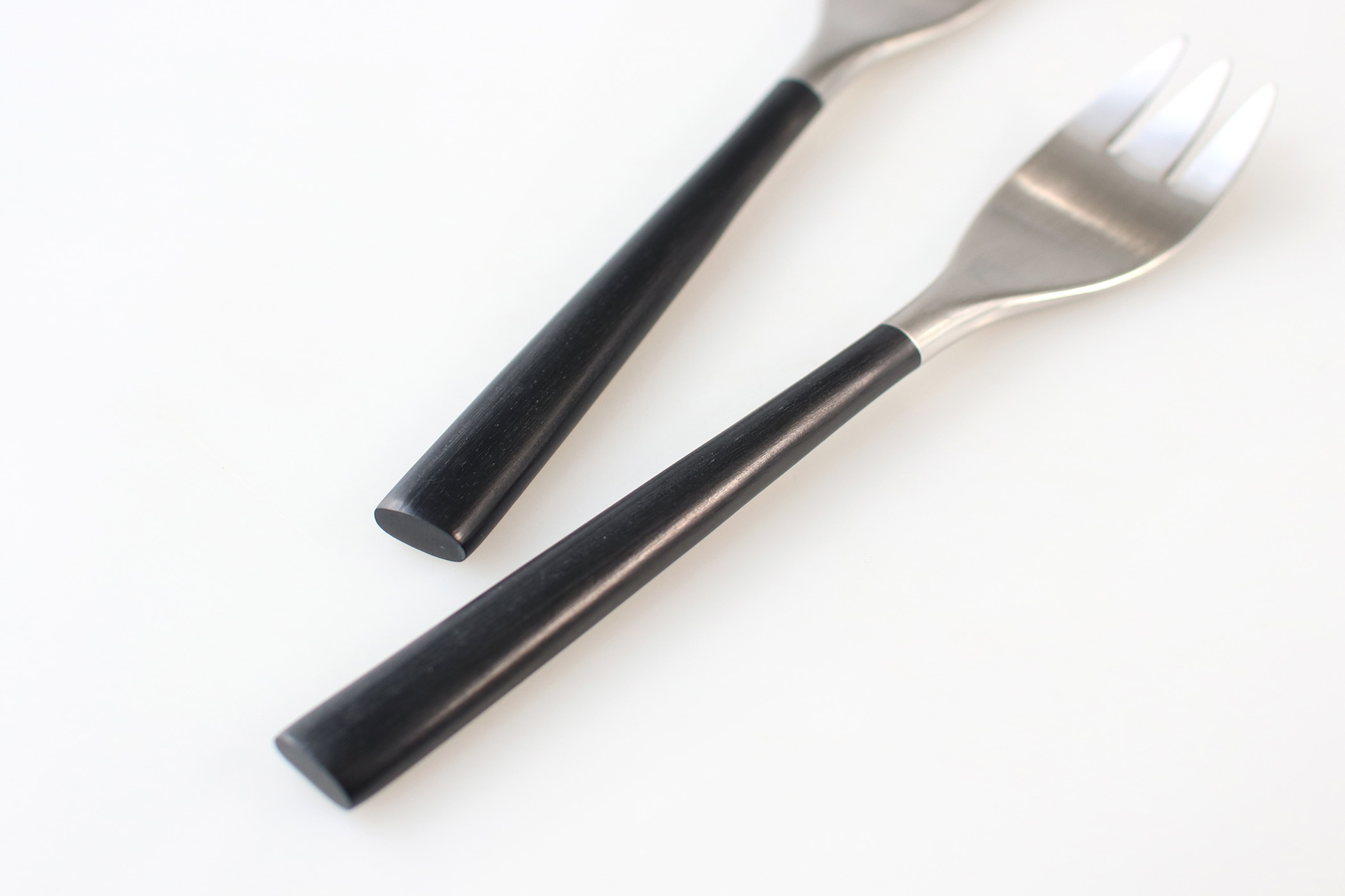 高いものには訳がある 黒柄カトラリー | dupon35｜デュポン35