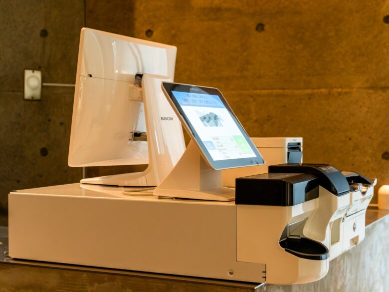 自動釣銭機付きレジセット導入事例【導入機種：BCPOSセミセルフレジ