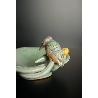 三代 真葛香山/宮川香山 青磁釉河骨二翡翠 菓子器 K402｜骨董店 のびる