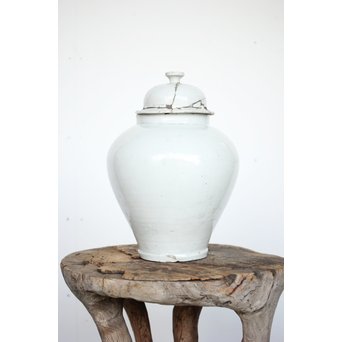 古伊万里白磁 沈香壺 P171｜骨董店 のびる 古美術 骨董 和風建具 蔵戸