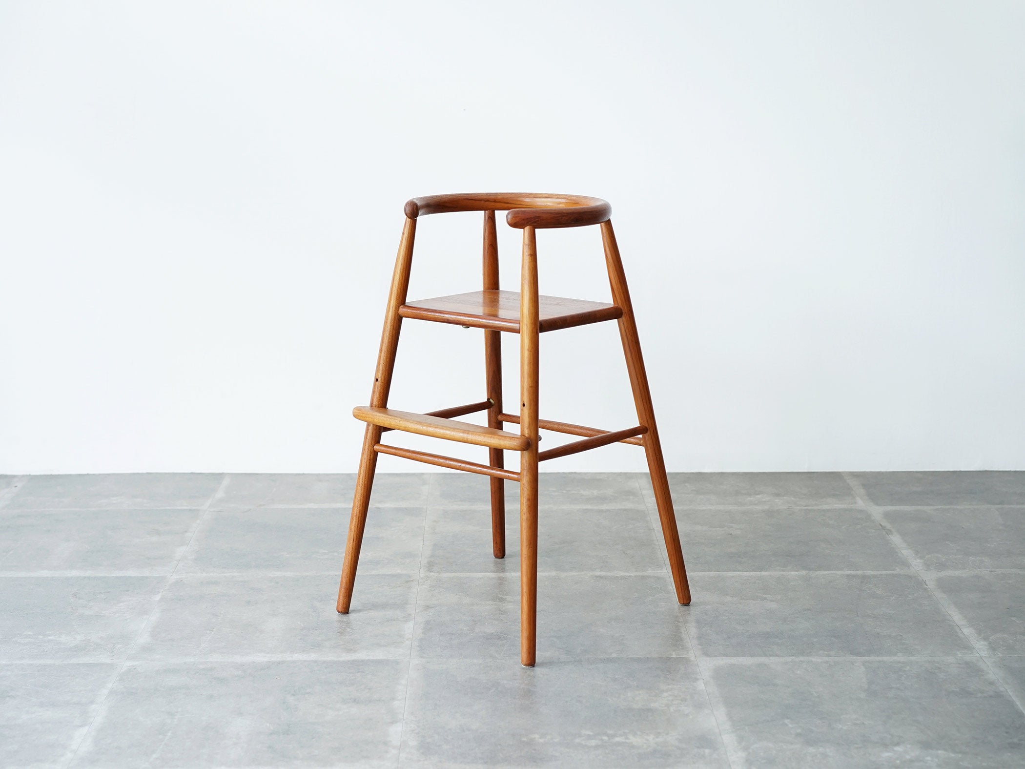 Nanna Ditzel(ナナ・ディッツェル)モデル115 チルドレンチェア 子ども