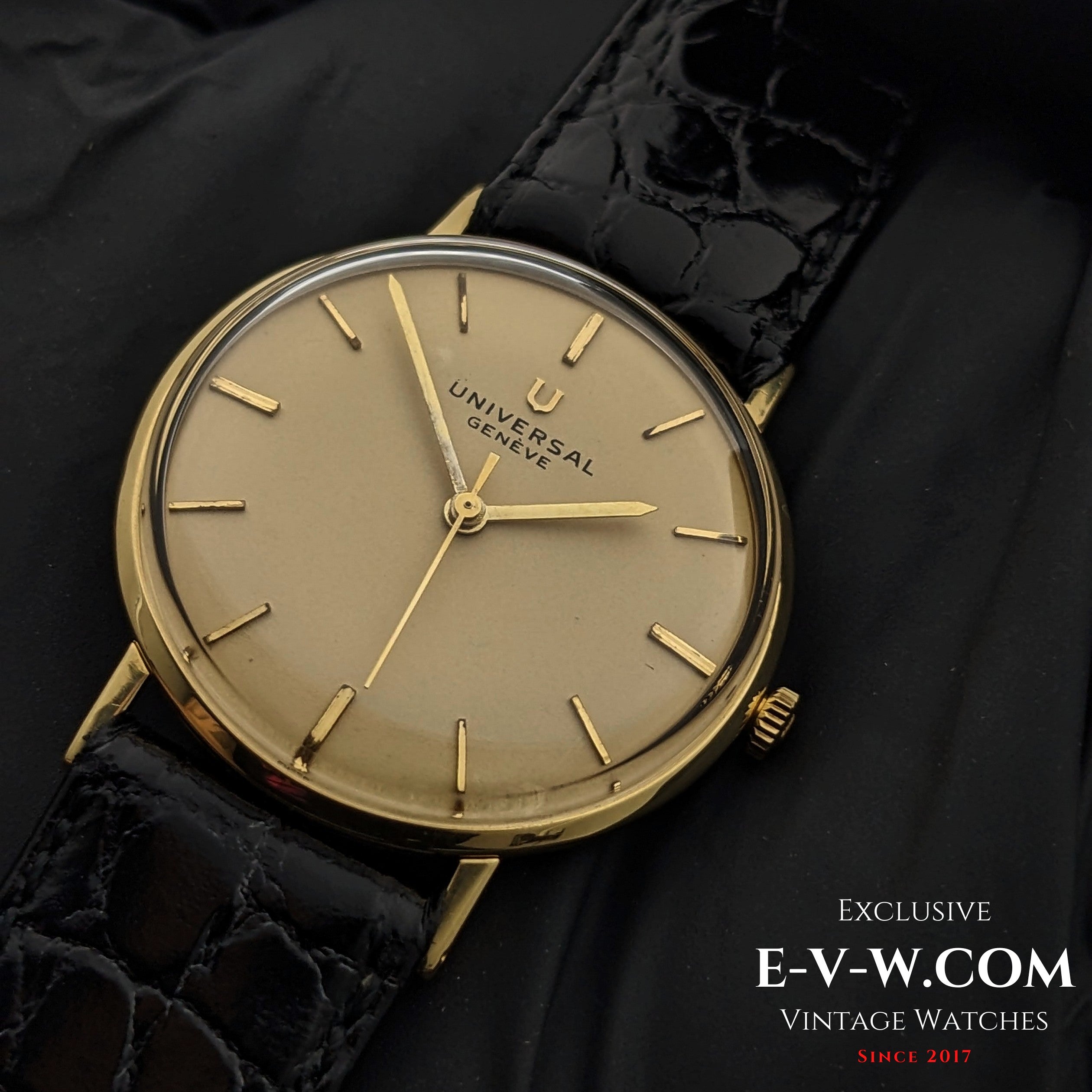 64 Years Old Vintage Universal Genève 18k Solid Gold / Cal. 1107