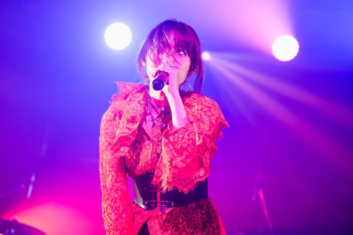 家入レオ 5都市での全国ツアー「家入レオ TOUR 2025 〜bulb〜」が開幕