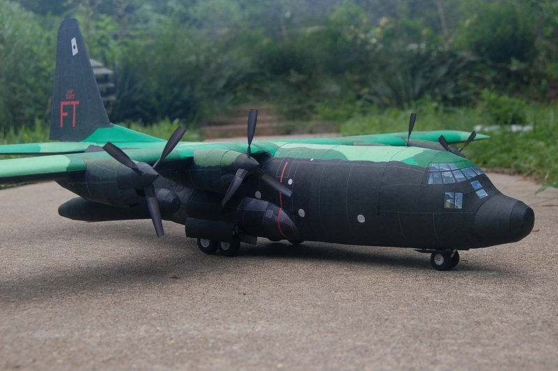 1/48 C-130 AC-130 54-1629 Spectre Gunship Arbitrator Paper Model