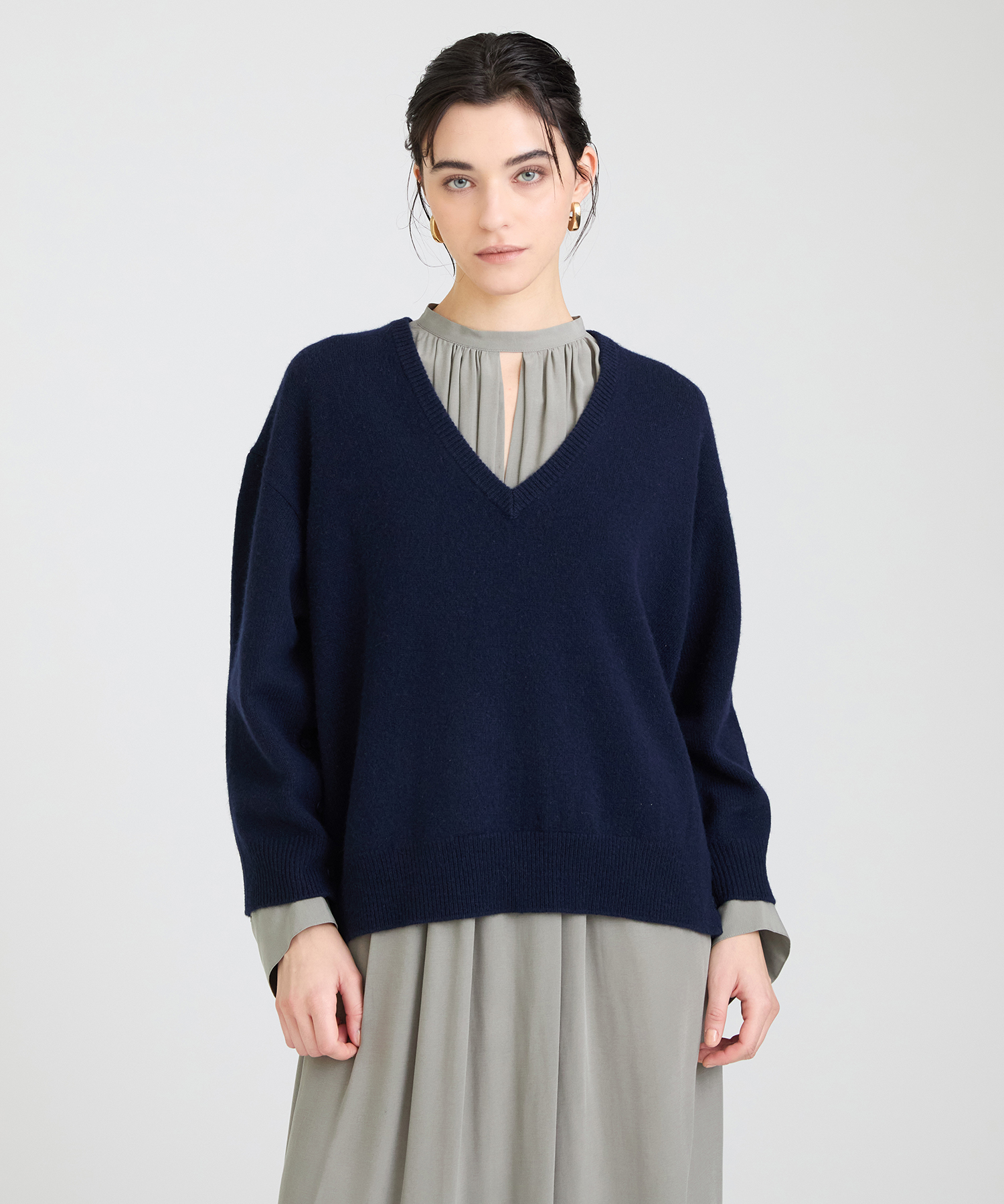 ウールVネックプルオーバー ｜ハウス オブ ロータス＜HOUSE OF LOTUS