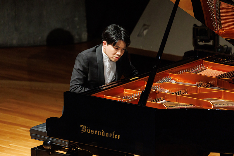 Aからの眺望 #17 キット・アームストロングは希望である。 ――東京・春