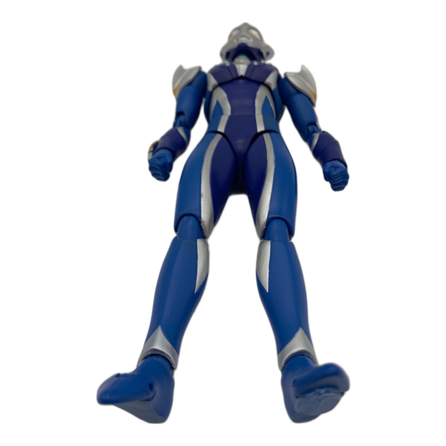 男の子おもちゃ ウルトラマンヒカリ ULTRA-ACT｜トレファクONLINE