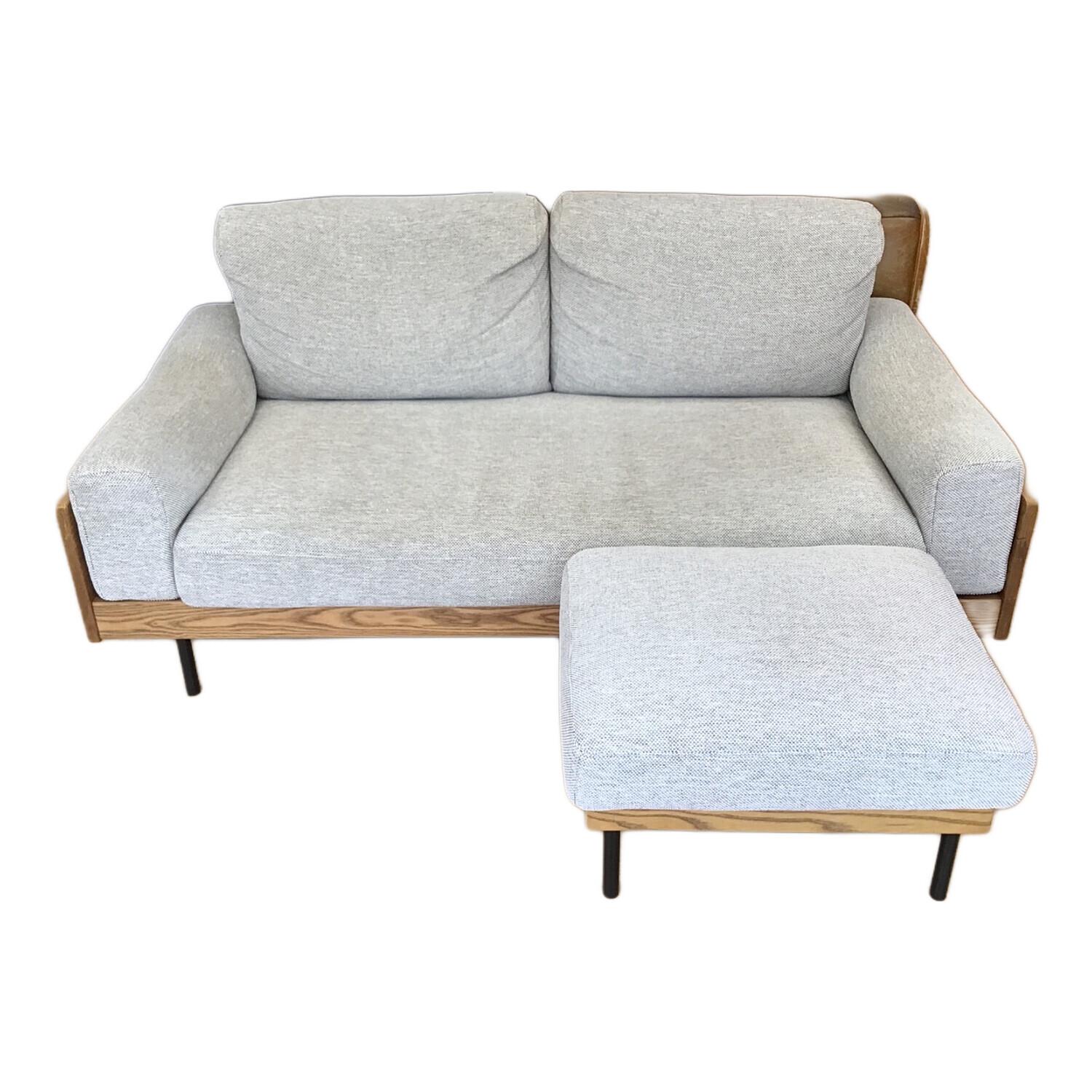 UNICO (ウニコ) 2人掛けソファー グレー オットマン付 TREL covering