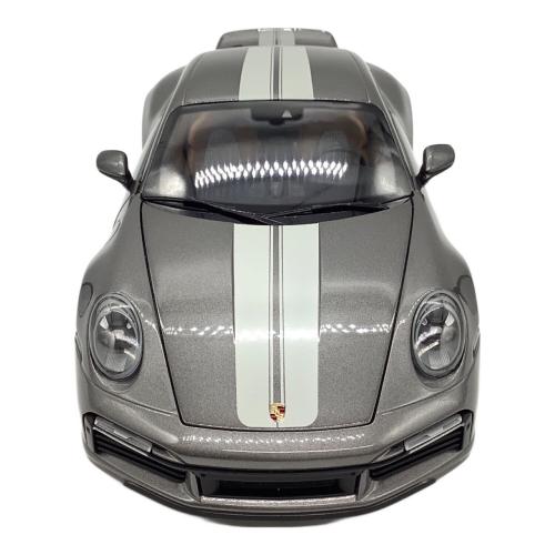 MINICHAMPS (ミニチャンプス) 1/18 ポルシェ 911 (992) スポーツ