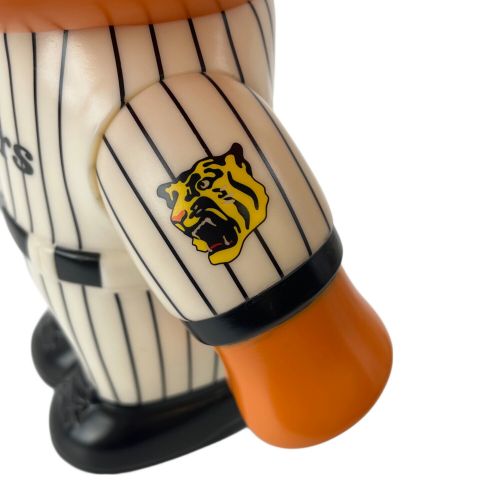 ビッグソフビ貯金箱 サトちゃん 阪神タイガース｜トレファクONLINE