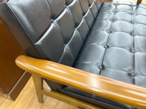 カリモク60 (カリモクロクマル) 2人掛けソファー スタンダードブラック