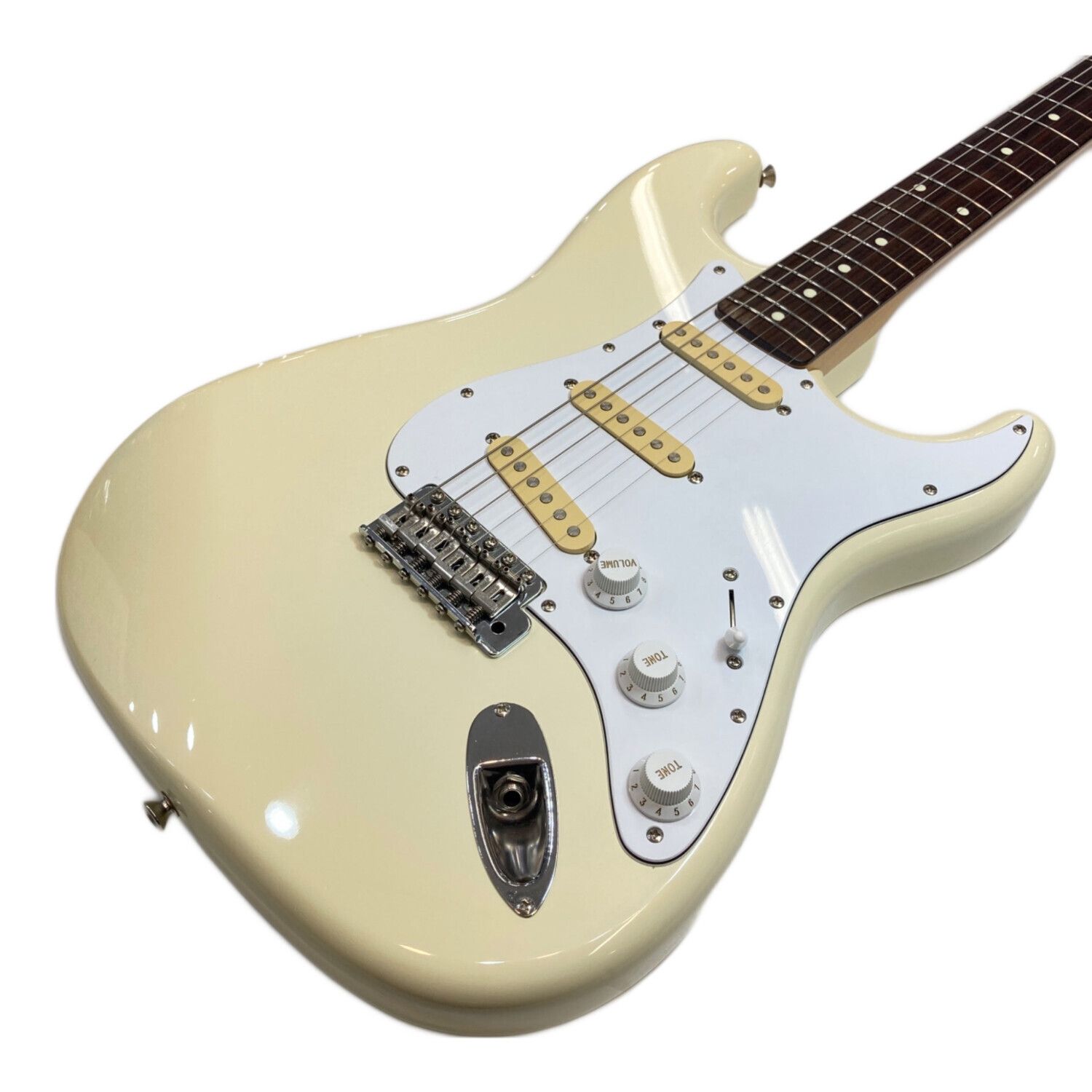 Squier fender japanストラトキャスター Eシリアル Squier Fender