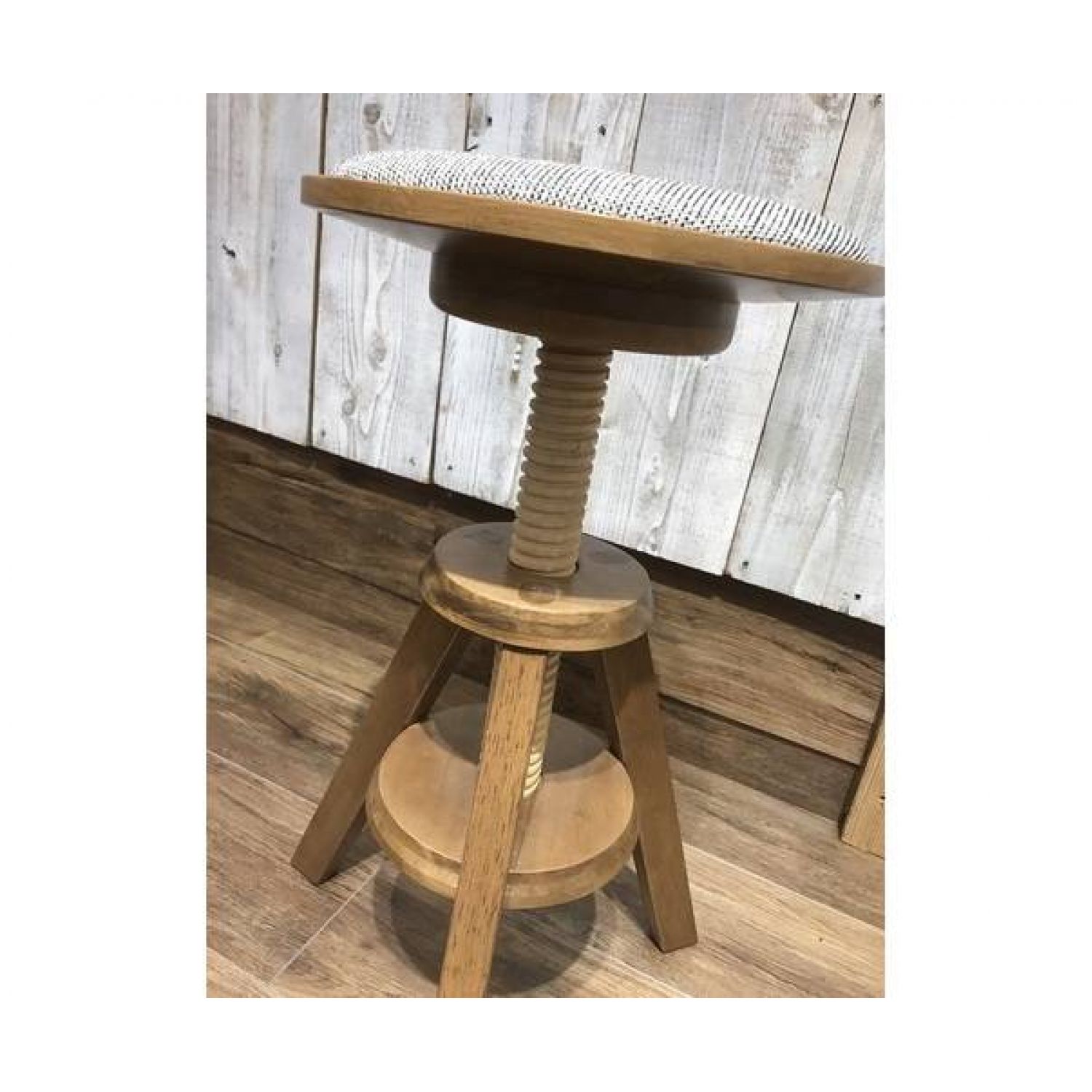 UNICO スツール ブラウン - VOLTA｜トレファクONLINE