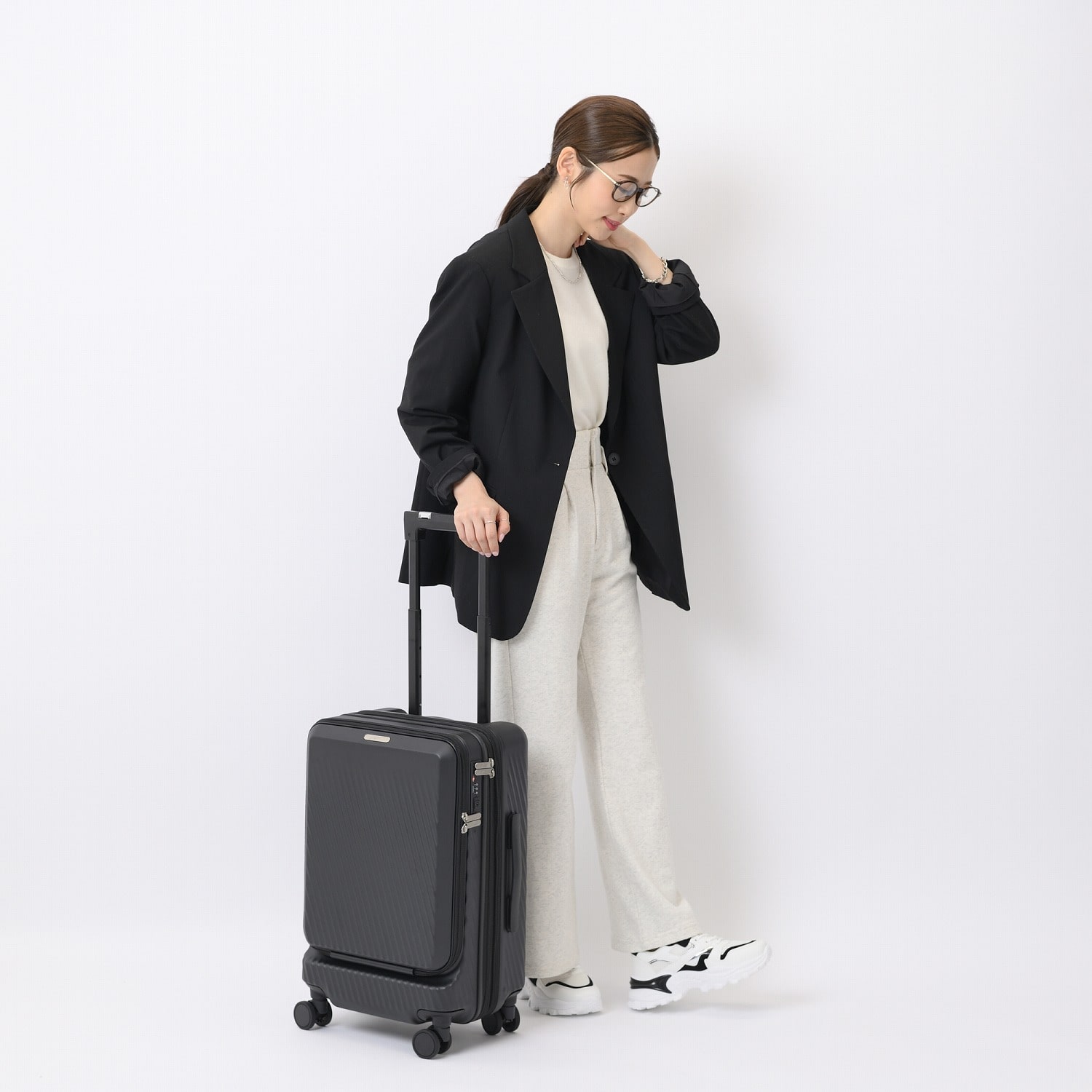 W&.Day/Night ピーロ 32/40L 機内持ち込みサイズ スーツケース 05421