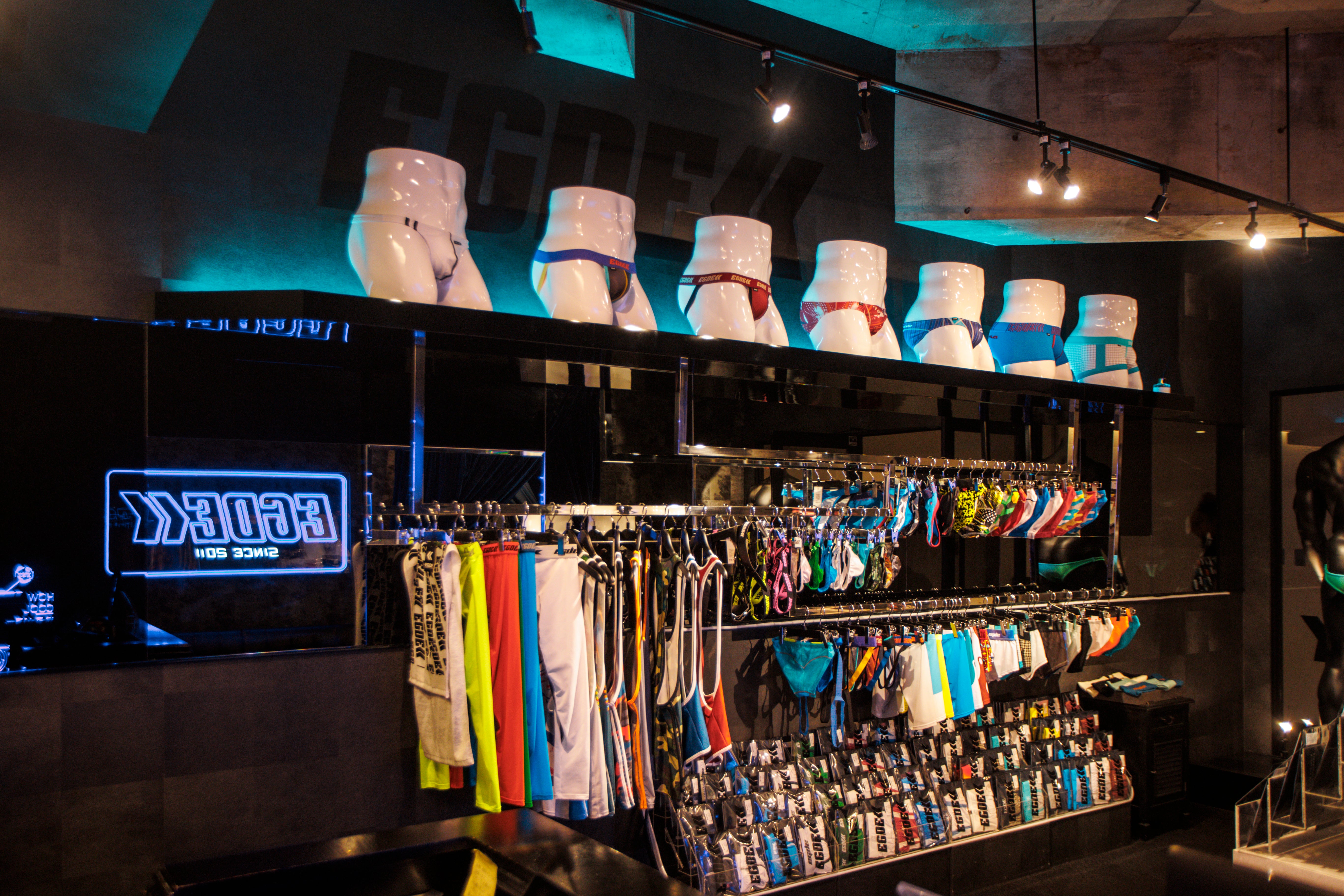 2D2A0490r.jpg?v=1764310759&